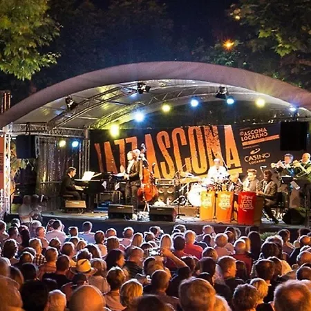 아파트 Verena By Fewotessin *